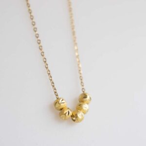 Collar Esferas Delicadas